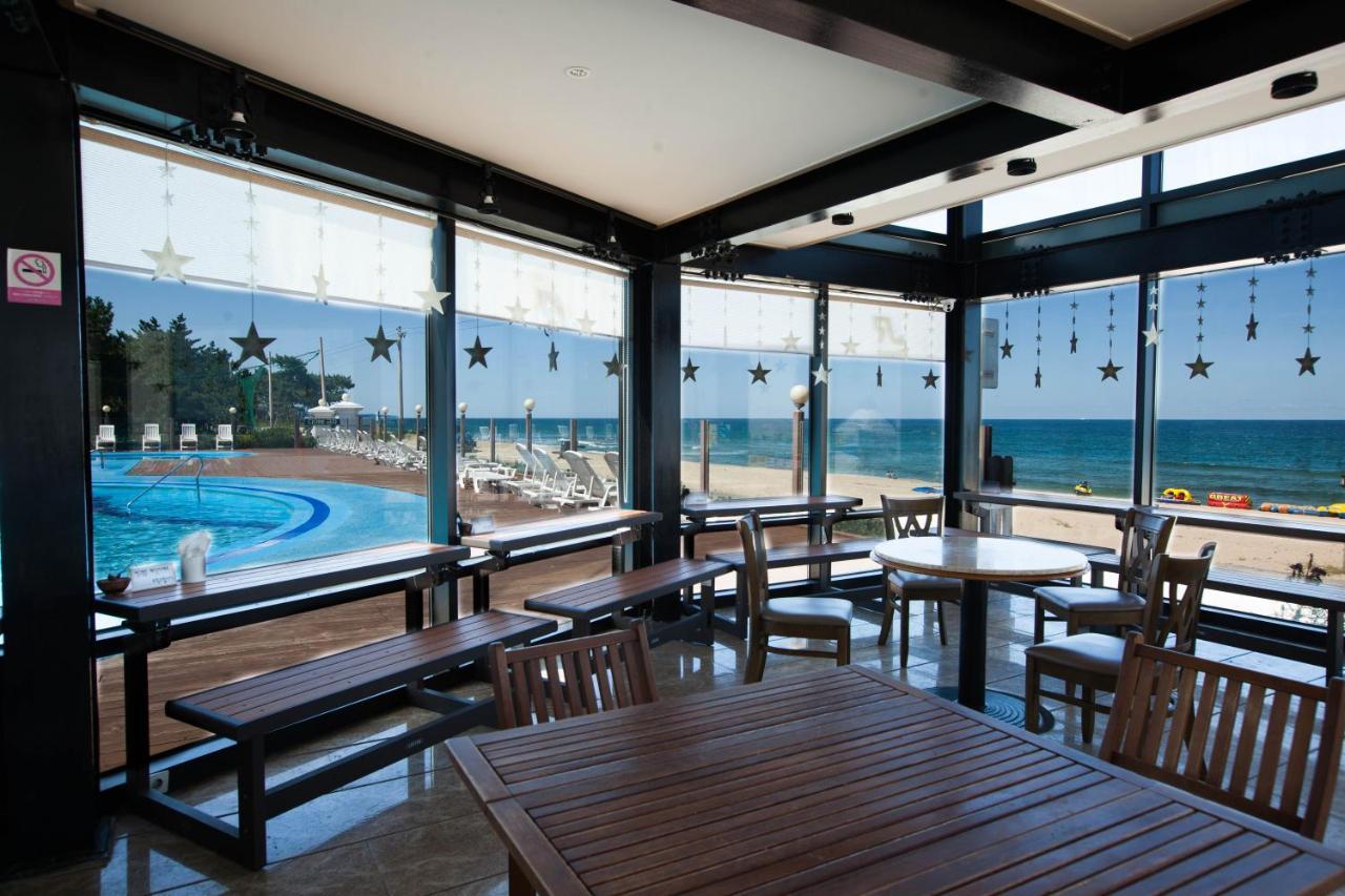 Benikea San&Bada Jumunjin Resort Gangneung Esterno foto